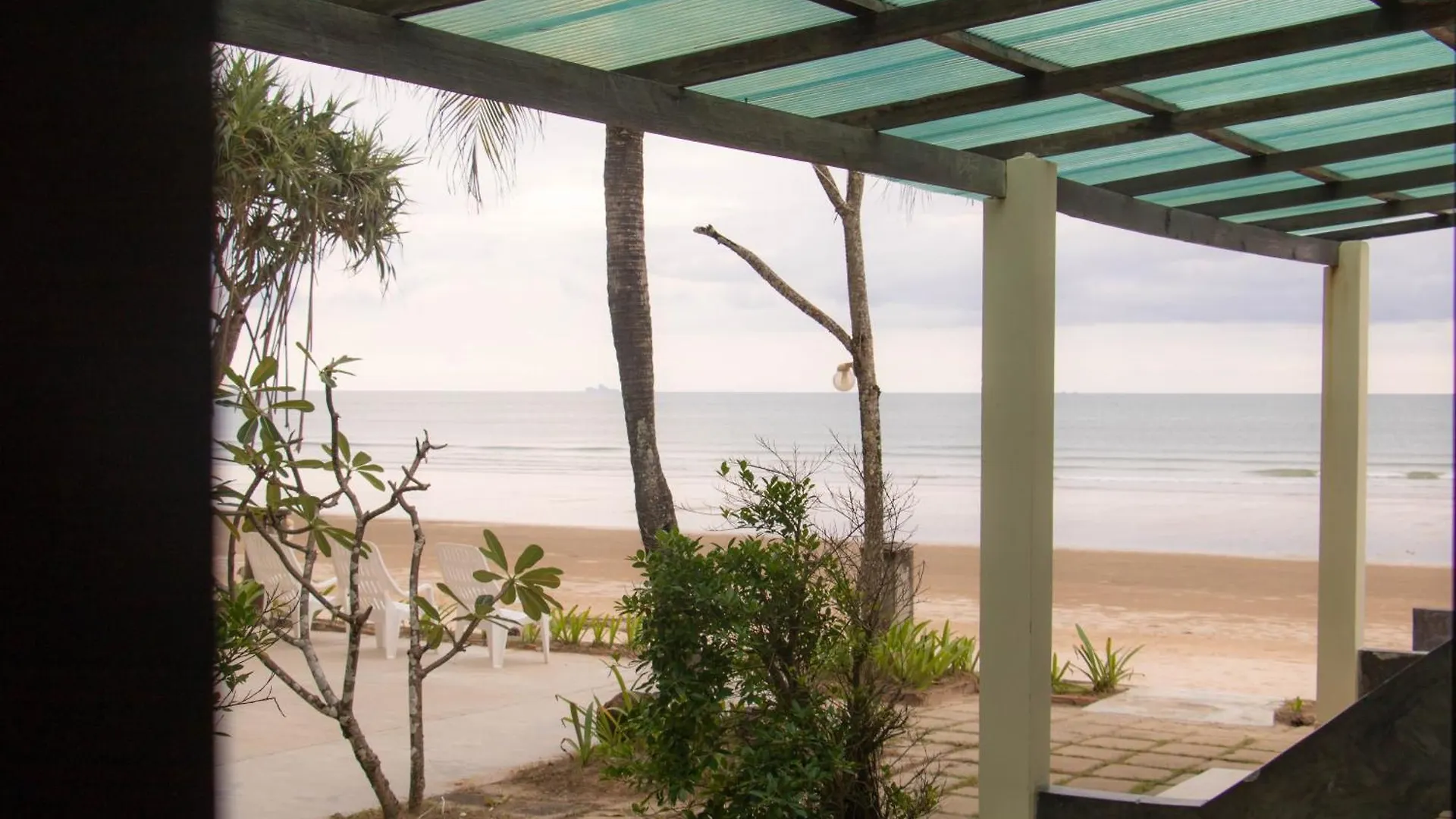 Semesteranläggning (resort) Golden Bay Cottage - SHA Extra Plus Ko Lanta