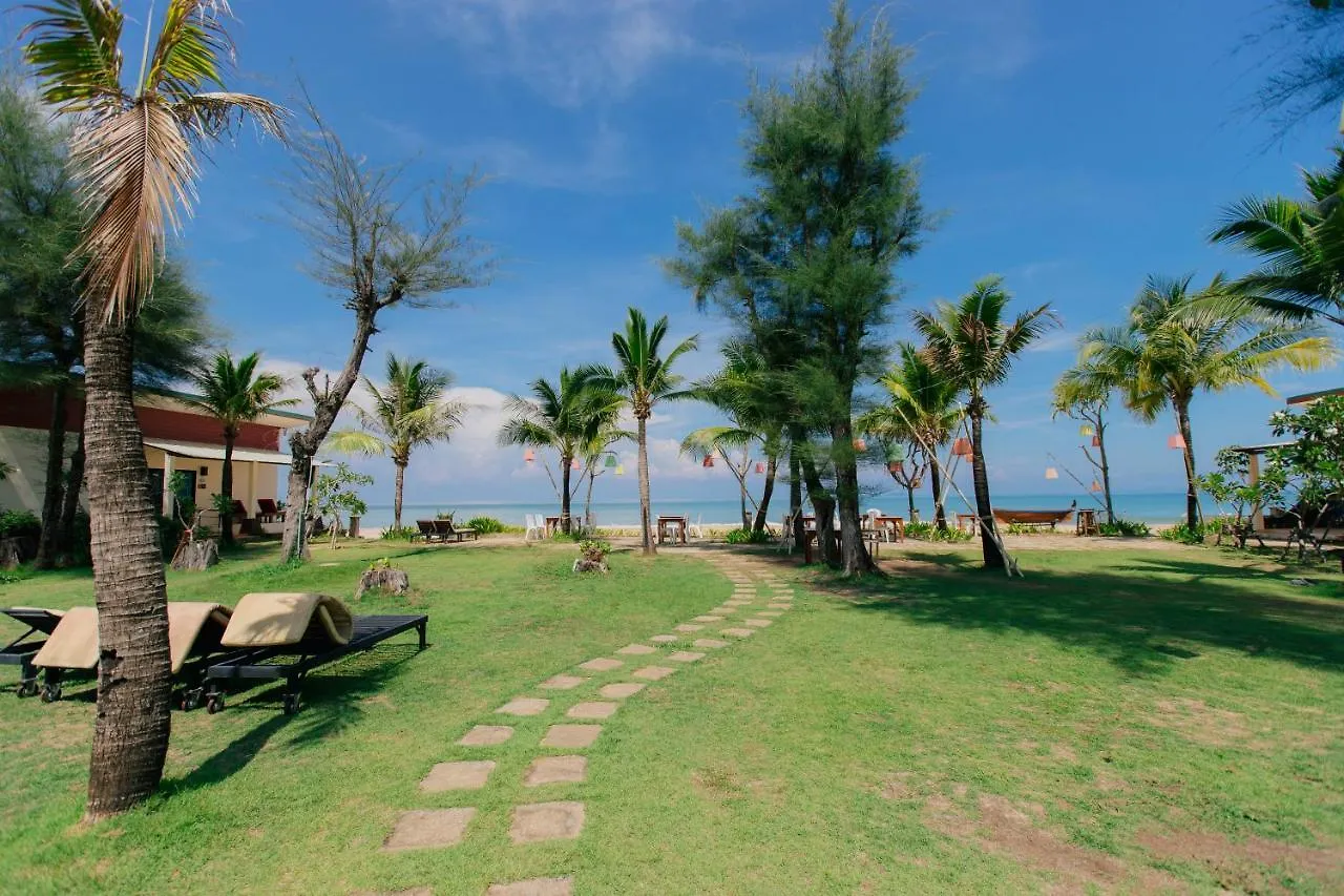 Golden Bay Cottage - SHA Extra Plus Ko Lanta 3*,  Thailand