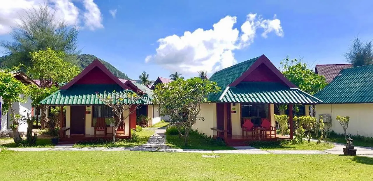 *** Semesteranläggning (resort) Golden Bay Cottage - SHA Extra Plus Ko Lanta Thailand