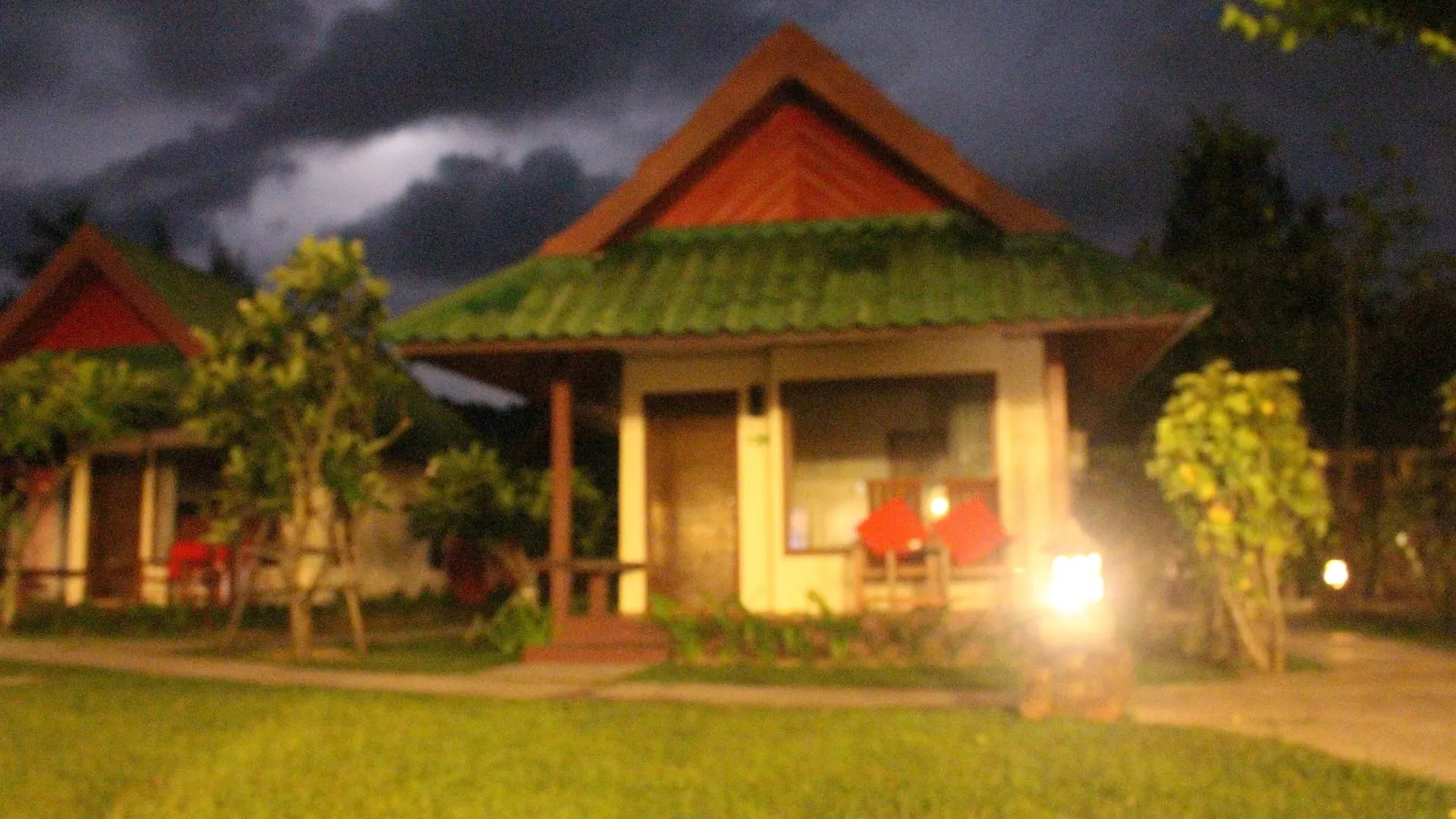 *** Resort Golden Bay Cottage - Sha Extra Plus Koh Lanta Thailand